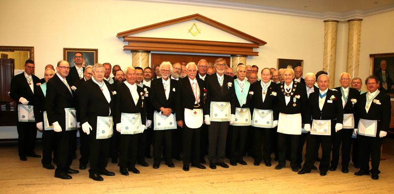 Die Teilnehmer an diesem Festakt. Foto: Hans-Jürgen Schikofsky
