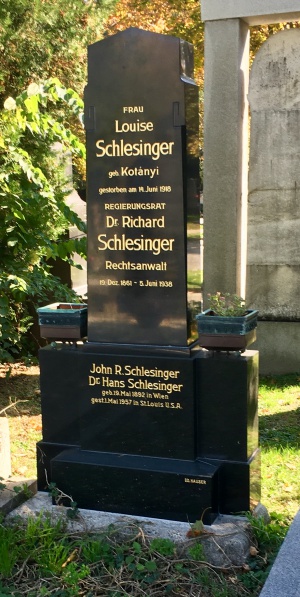 Schlesingergrab.jpg