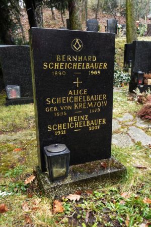Scheichelbauer-Grabstein.jpg